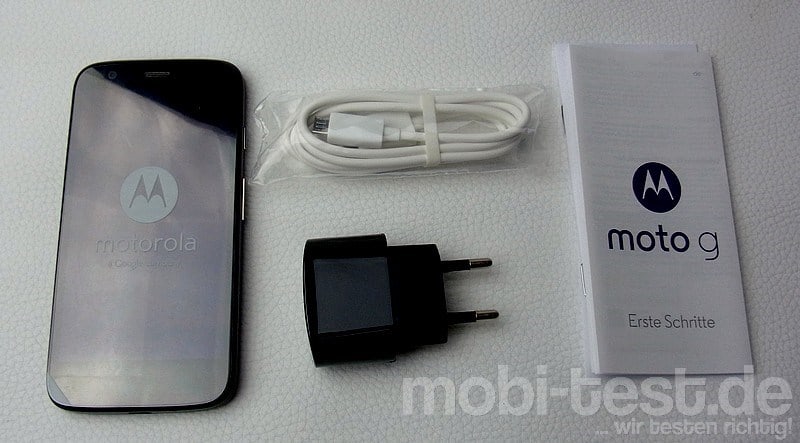 Motorola Moto G Unboxing (2)