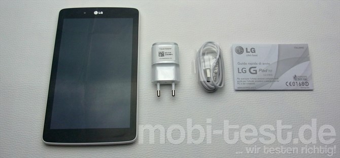 LG G Pad 7.0 Unboxing (2)