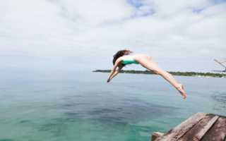 beach-clouds-dive-1029934